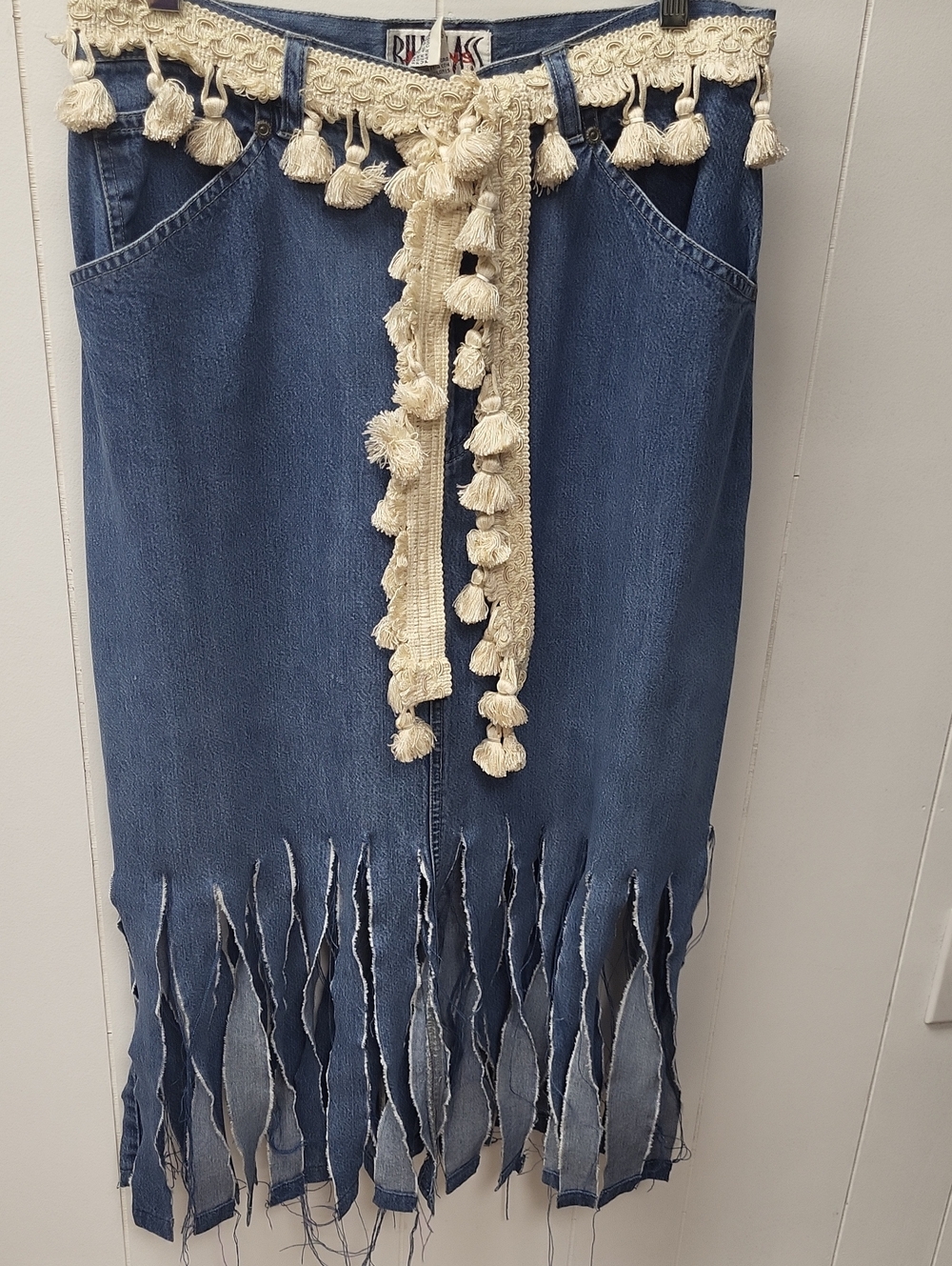 Bill Blass Blue Denim Fringe Skirt with Cream Tassel Belt, Size 10